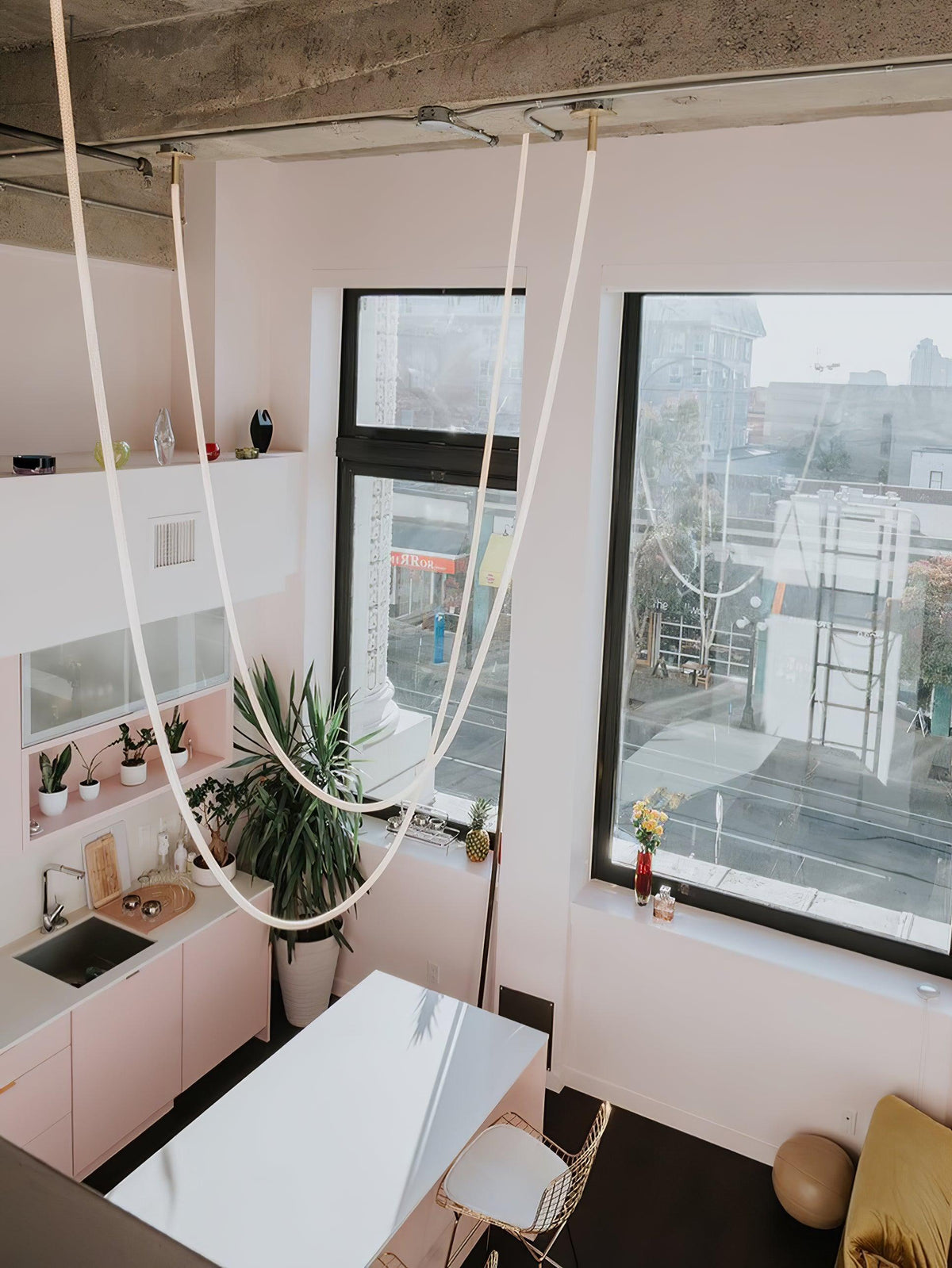 Softline Loop Pendant Light