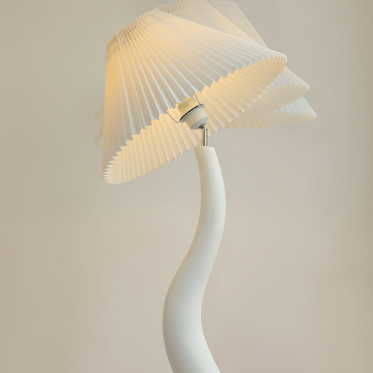 Soft Twist Floor Lamp