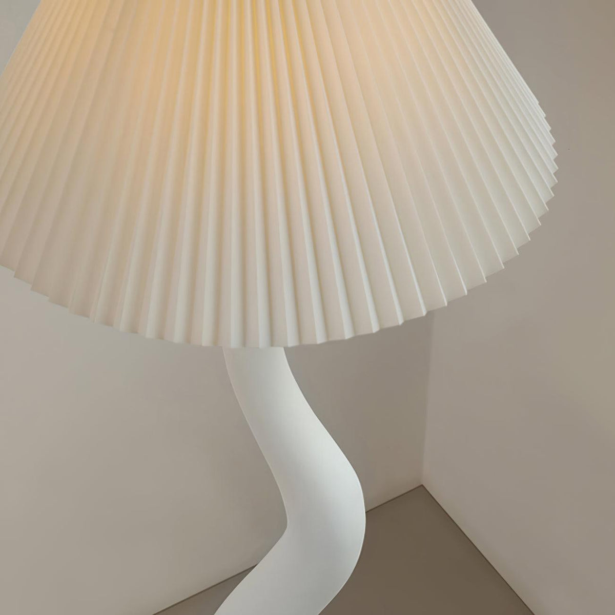 Soft Twist Floor Lamp