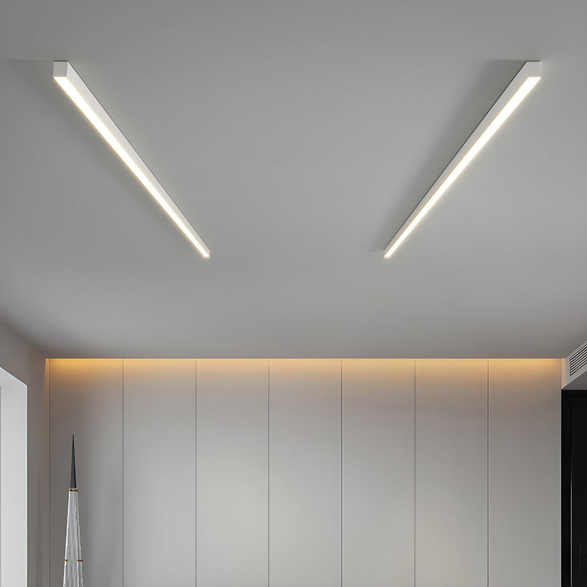Fine Linear Ceiling Light
