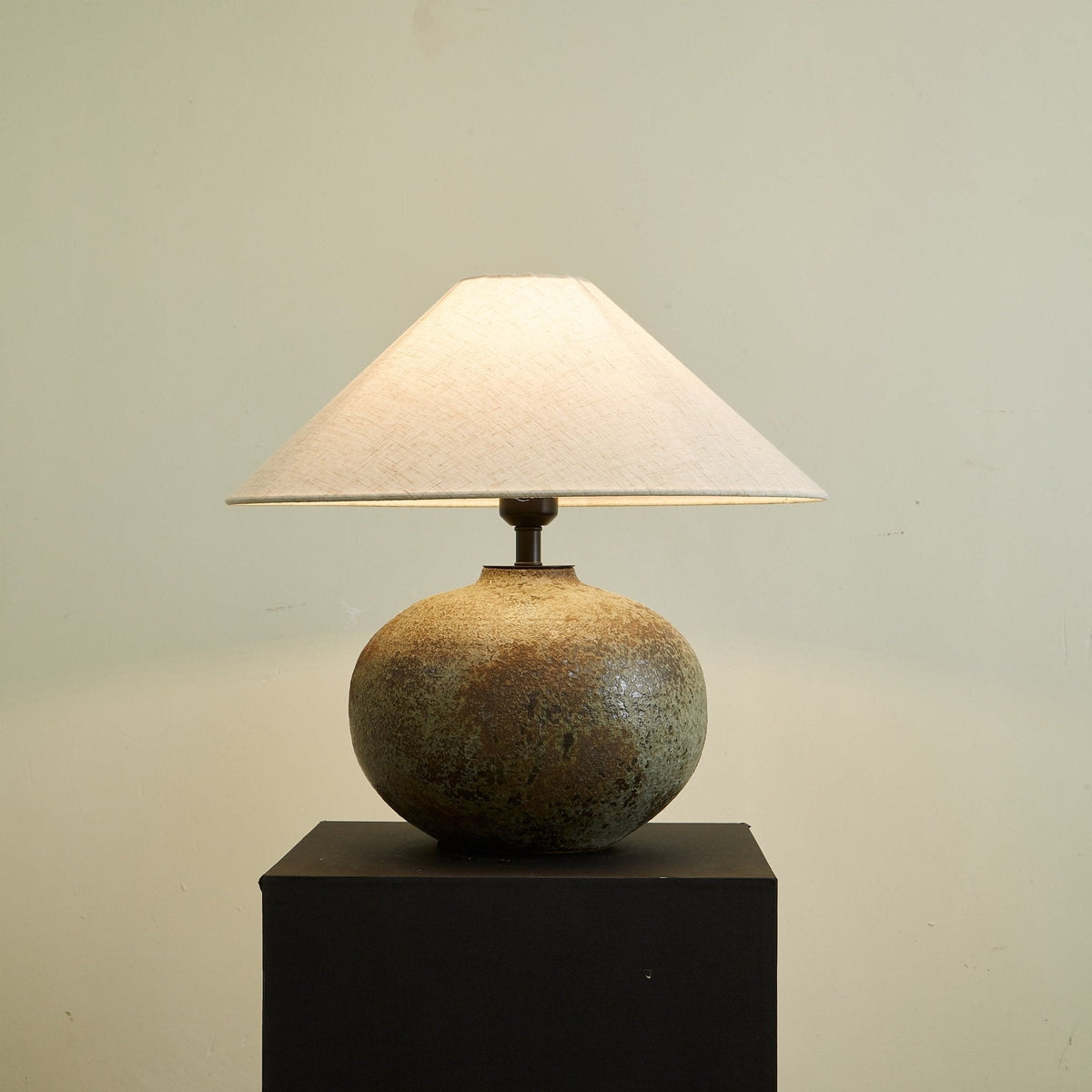 Moss Vessel Table Lamp