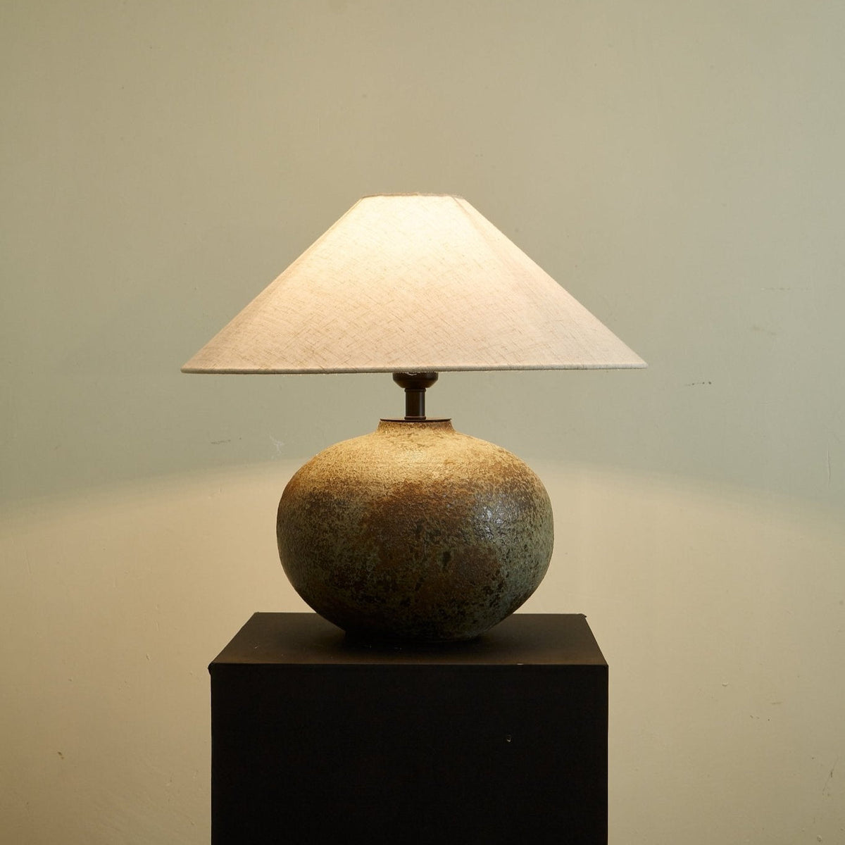Moss Vessel Table Lamp