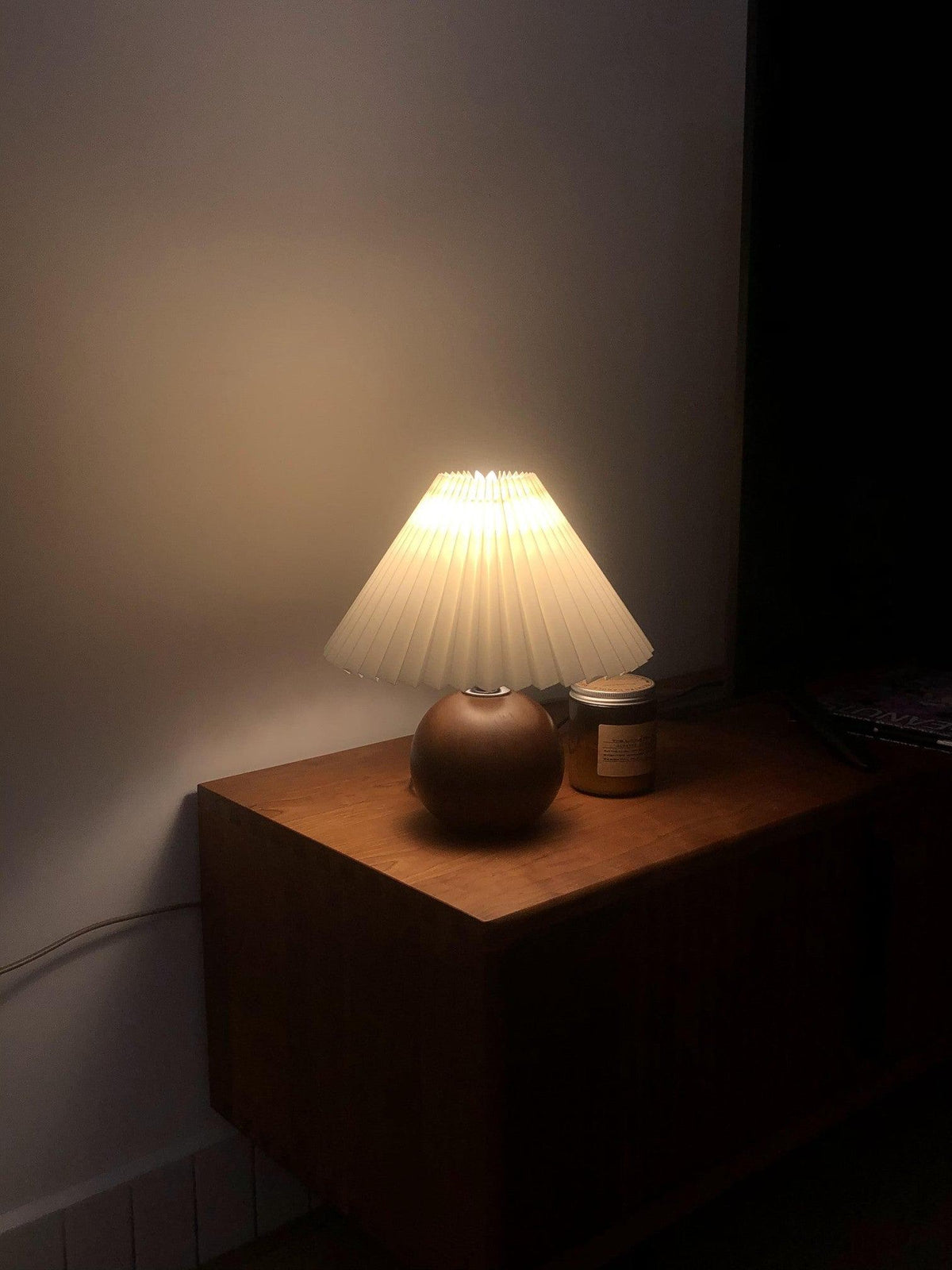Anchor Pleat Table Lamp