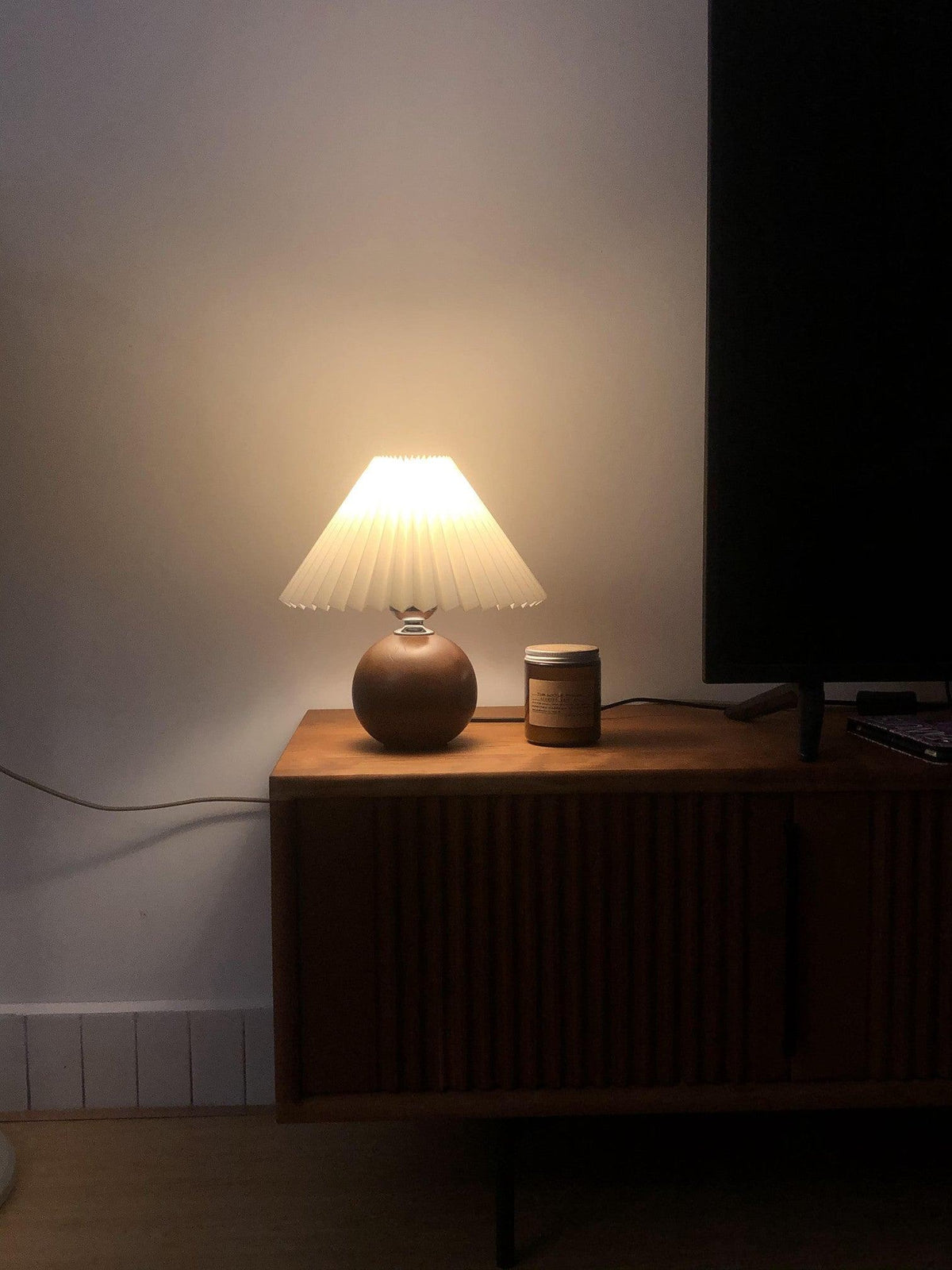 Anchor Pleat Table Lamp