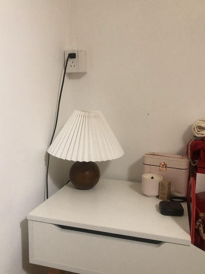 Anchor Pleat Table Lamp
