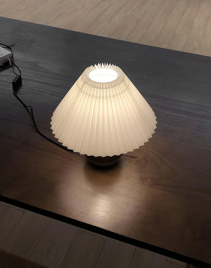 Anchor Pleat Table Lamp
