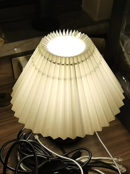 Anchor Pleat Table Lamp
