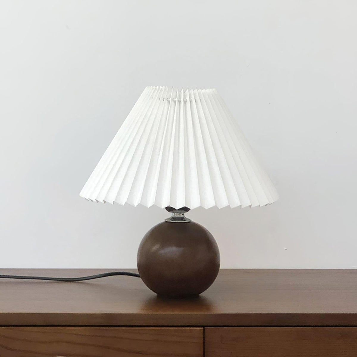 Anchor Pleat Table Lamp