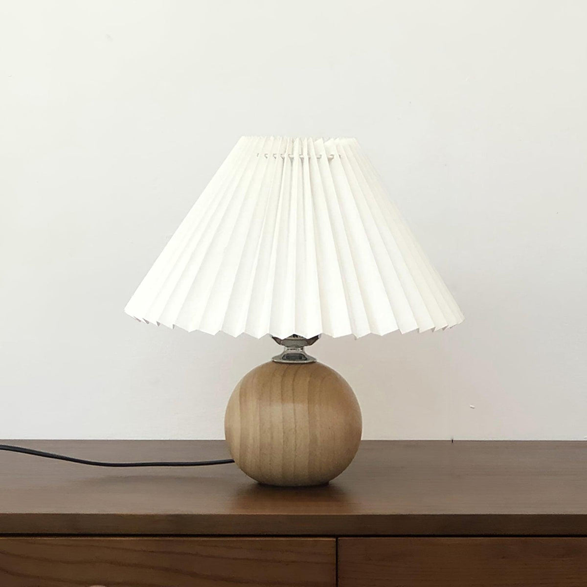 Anchor Pleat Table Lamp