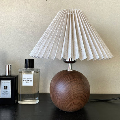 Anchor Pleat Table Lamp