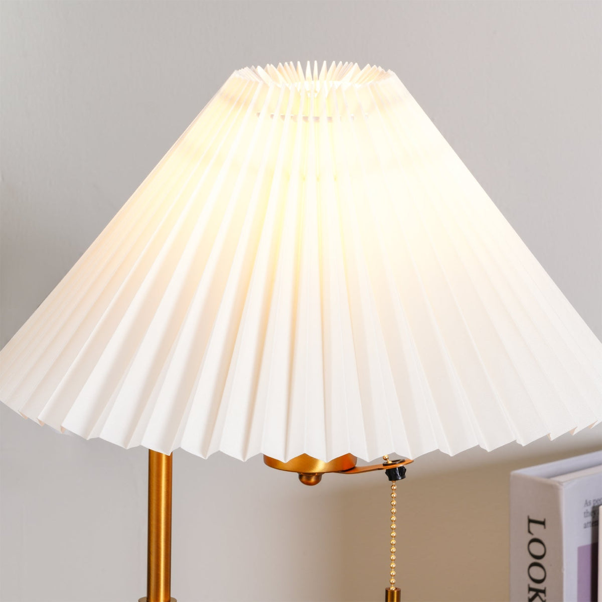 Column Pleat Table Lamp