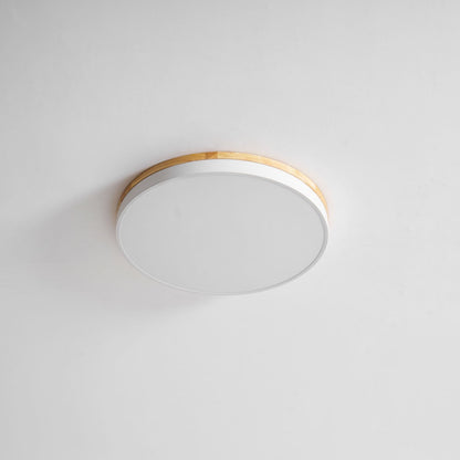 Still Timber Ceiling Light
