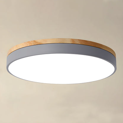 Still Timber Ceiling Light